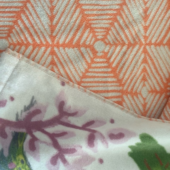 Beach Towel Oversized John Robshaw RAMAN IVORY 40"x70" NWT Extra Soft Animals - Picture 5 of 9